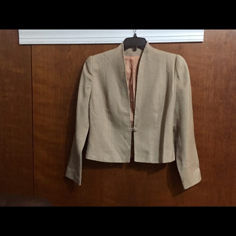 Single button blazer
